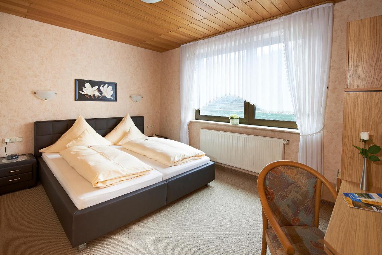 Hotel & Restaurant Krone Kestert Екстериор снимка