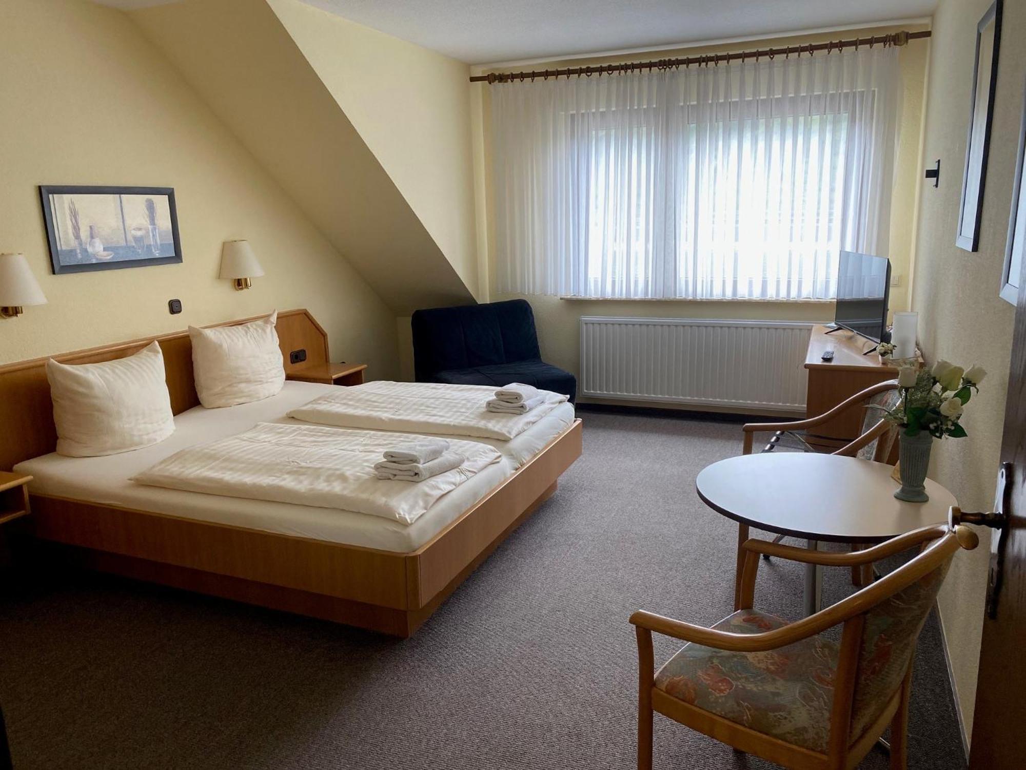 Hotel & Restaurant Krone Kestert Екстериор снимка