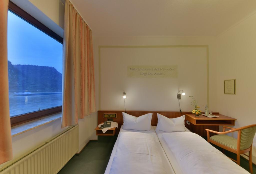 Hotel & Restaurant Krone Kestert Екстериор снимка