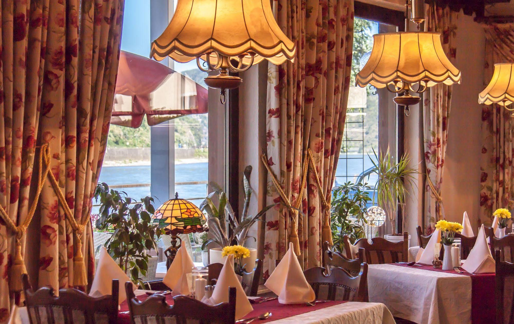 Hotel & Restaurant Krone Kestert Екстериор снимка