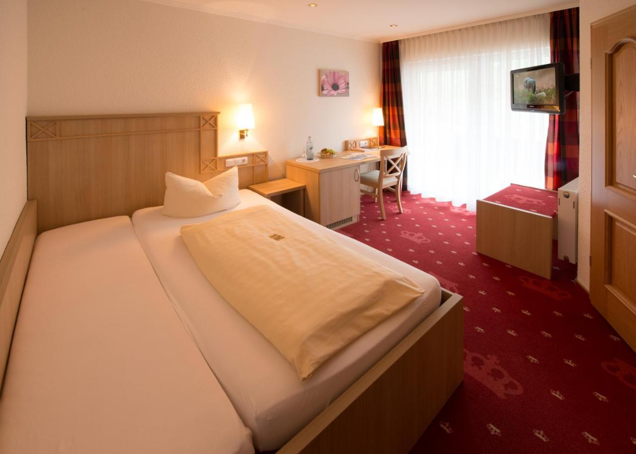 Hotel & Restaurant Krone Kestert Екстериор снимка