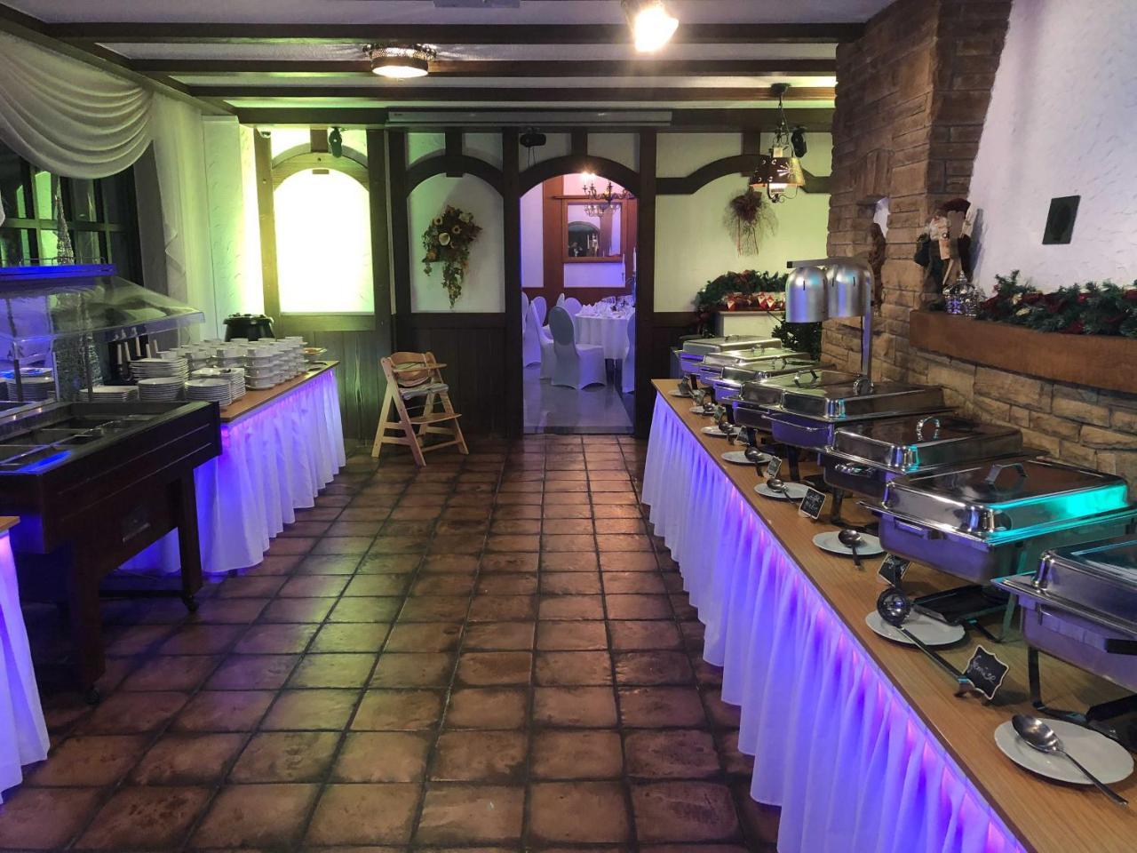 Hotel & Restaurant Krone Kestert Екстериор снимка